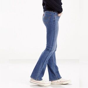 EUC, Levi's, 715 Bootcut Women's Jeans, Light Blue, Size 27